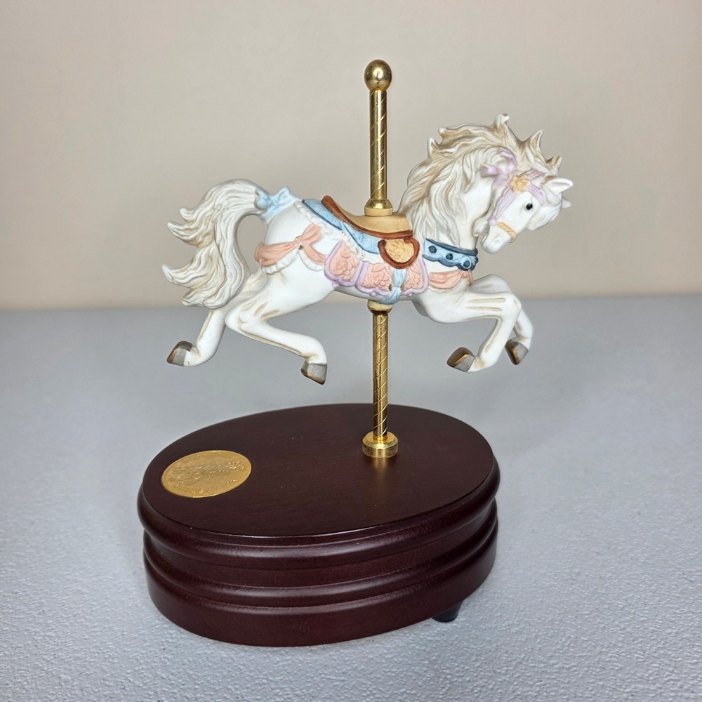 Vintage Lefton Carousel Horse Music Box Plays Camelot White Hand Painted In Box